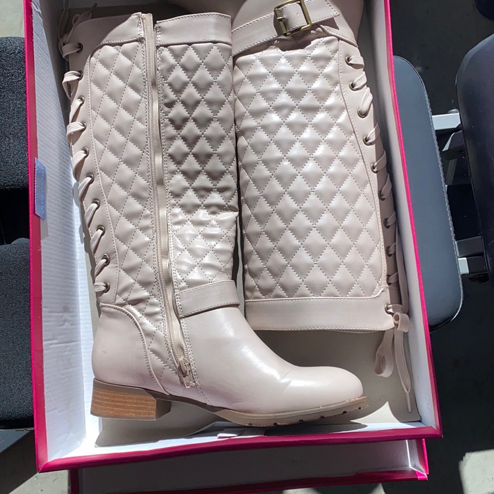 Women’s Boots